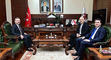 Vali Ayyıldız ve Aygöl, Eskişehir Valisi Hüseyin Aksoy'a ziyarette bulundu