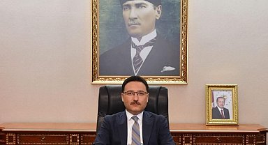 Vali Gökmen Çiçek: "2025 yılının, ülkemiz ve ilimiz için hizmet ve yaşam kalitesinin daha da artacağı bir yıl olacağına yürekten inanıyorum"