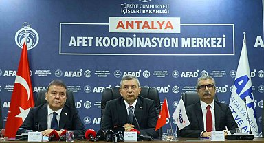 Vali Hulusi Şahin: "Taşımalı eğitime yarın tüm Antalya genelinde bir gün ara veriyoruz"