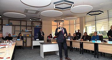 Vali Pehlivan: "Çalıştaydaki temel gaye gençlerimizin gelişim süreçlerine katkı sağlamaktır"