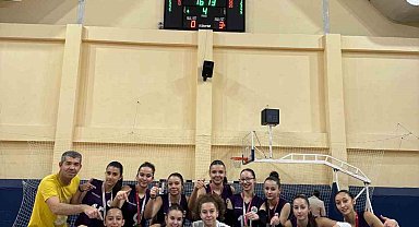 Voleybol müsabakaları büyük heyecanla bitti
