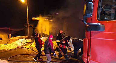 Yangında mahsur kalan vatandaşı AFAD kurtardı