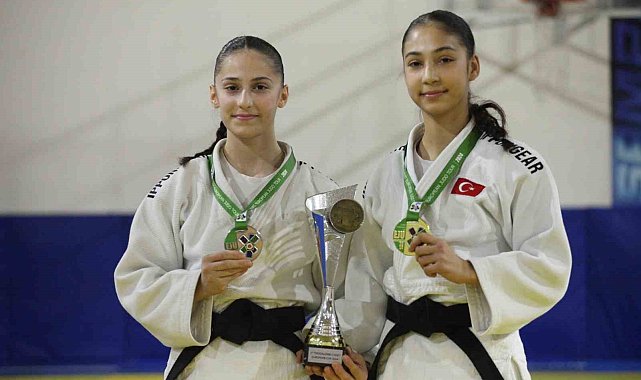 Yaşları kadar başarıları ve şampiyonlukları var