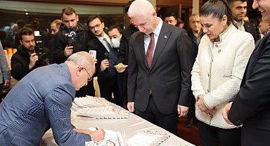 Yeşilay bağımlılıkla mücadele kitabını tanıttı