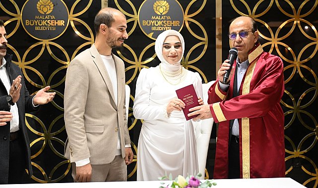Yeşilyurt Belediyesi bir yılda 433 çiftin nikahını kıydı