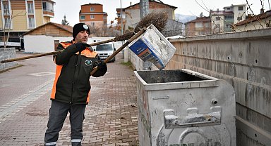 Yeşilyurt'ta temizlik işleri aralıksız sürüyor