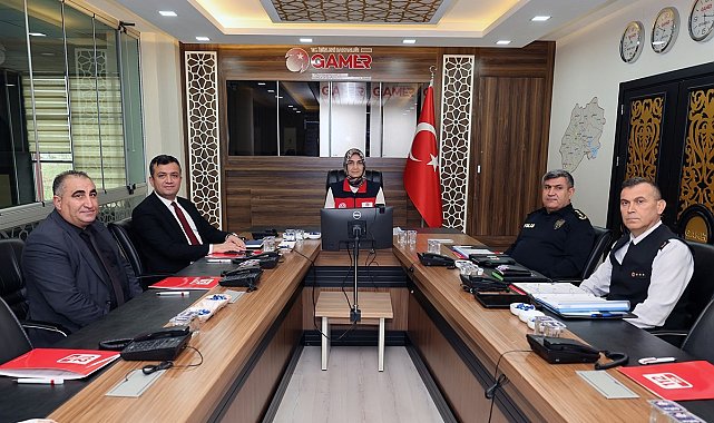 Yılbaşında 1800'e yakın emniyet ve jandarma personeli görev yapacak