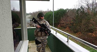 Yılın son gününde de 15'inci Füze Üs Komutanlığı askeri personeli görevi başında