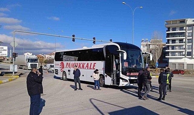 Yolcu otobüsünün çarptığı yaya ağır yaralandı