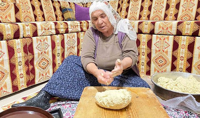 Yozgat kömbesi geleneksel lezzetiyle kalabalık sofraları süslüyor