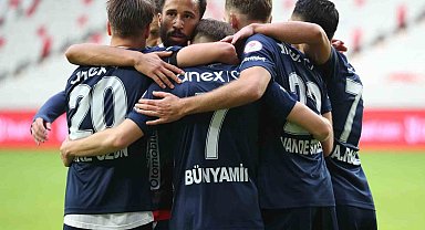 Ziraat Türkiye Kupası: Antalyaspor: 4 - Küçükçekmece Sinopspor: 1
