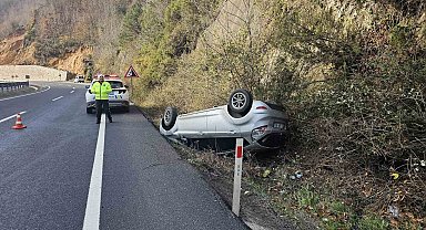 Zonguldak-Ereğli kara yolunda otomobil takla attı; sürücüsü yaralandı