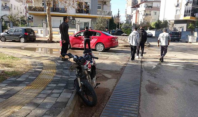 17 yaşındaki ehliyetsiz motosiklet sürücüsü ölümden döndü