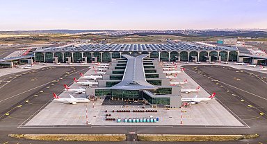230 milyon kişi havayolunu kullandı