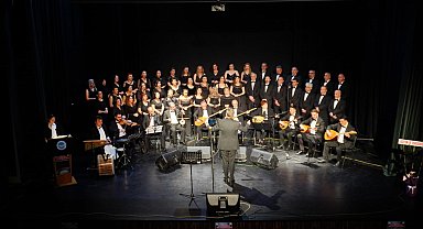 'Sezon Ortası ve 51. Sanat Gecesi' konseri gerçekleştirildi