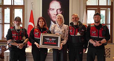 4 bin 800 kilometre yolu çocuklar için yaptılar