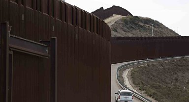 ABD Meksika sınırına yaklaşık bin 500 ek asker göndermeyi planlıyor