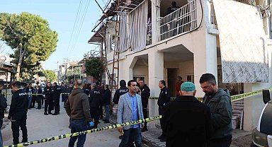 Adana'da kahvaltı sofrasında vahşet: İki kadın bir erkek bıçaklanarak öldürüldü