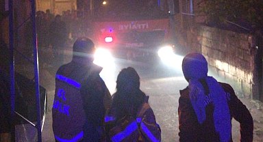 Adana'da pansiyonda çıkan yangın korkuttu