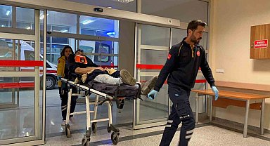 Adıyaman'da iki otomobil çarpıştı: 4 yaralı