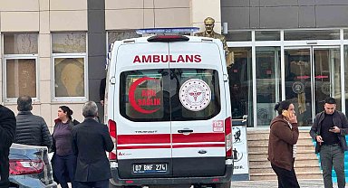 Adliyeye sevk edilen eniştesine destek için geldi, kalp krizi geçirip hayatını kaybetti