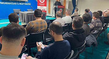 Afyonkarahisar Müftülüğü tarafından 'Baba Okulu Seminerleri' düzenlendi