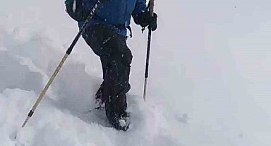 Ağrı Dağı'na çıkmak isteyen dağcılara kar ve fırtına engeli