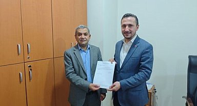AK Parti İl Başkanı Hasan Şengüloğlu mazbatasını aldı