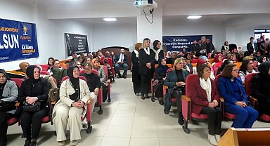 AK Parti Mudanya İlçe Kadın Kolları Başkanlığına Sibel Kalender seçildi