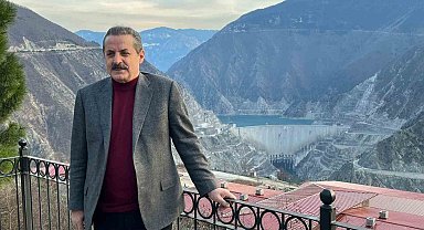 AK Partili Faruk Çelik: "Yarın kırmızı kart gösterecek vatandaş bulamayacaklar"