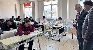 Akçakoca'da 8. ve 12. sınıf öğrencilerine kazanım kavrama sınavı