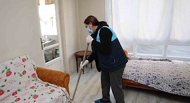 Akdeniz Belediyesi, kimsesiz vatandaşları yalnız bırakmıyor