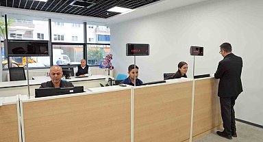 Alanya Belediyesi yeni binasında hizmete başladı