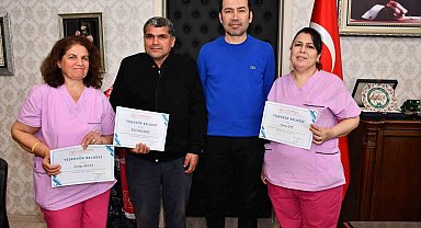 Alanya'da emekliye ayrılan sağlıkçılara veda