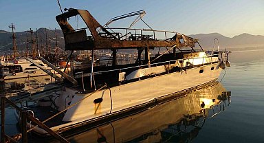 Alanya'da teknede çıkan yangının boyutu gün ağarınca ortaya çıktı