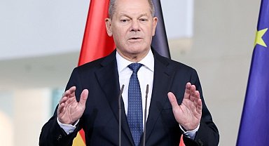 Almanya Başbakanı Scholz: "ABD'nin Ukrayna'nın savunma desteğini durduracağını beklemiyorum"
