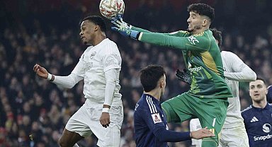 Altay Bayındır, Manchester United'ı FA Cup'ta üst tura taşıdı