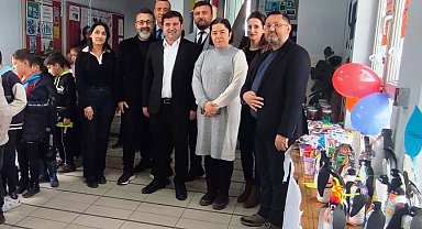 Altıntaş'ta miniklerin el yapımı oyuncak sergisi