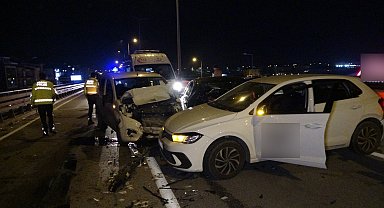 Antalya'da 4 araçlı zincirleme kaza: 3 yaralı