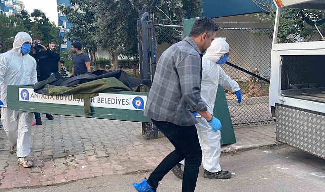 Antalya'da 45 gün önce ölü bulunan İranlı 3 kardeşin cenazeleri teslim alındı