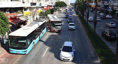 Antalya'da trafiği azaltmak için önemli adım: Halk otobüslerine özel şerit uygulaması başlıyor