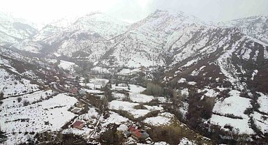 Arapgir'de kar yağışı sonrası kartpostallık görüntüler oluştu