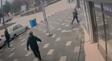 Asker kaçağı olduğu için aracını bırakıp kaçtı, saklandığı apartmanda yakalandı: Tutuklandı