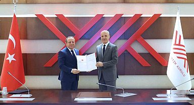 Avrasya Üniversitesi Rektörü Prof. Dr. Mahir Kadakal mazbatasını aldı