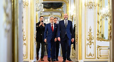 Avusturya'da aşırı sağcı Avusturya Özgürlük Partisi koalisyon görüşmelerine yarın başlayacak