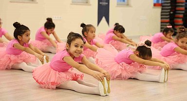 Aydınlı minikler Büyükşehir'in kurslarıyla bale öğreniyor