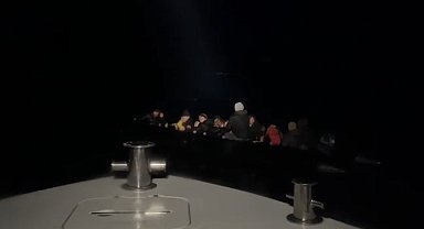 Ayvacık açıklarında 13'ü çocuk 26 kaçak göçmen kurtarıldı