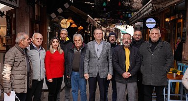 Ayvalık Belediye Başkanı Mesut Ergin, yeni yılın ilk buluşmasını Camlı Kahve'de gerçekleştirdi