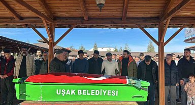 Babasının aracında vurulan çocuk son yolculuğuna uğurlandı