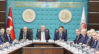 Bakanlar, Ramazan öncesi gıda sektörü temsilcileriyle buluştu